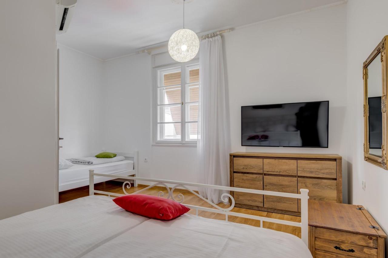 Apartment Dinka With Terrace Split Exterior foto