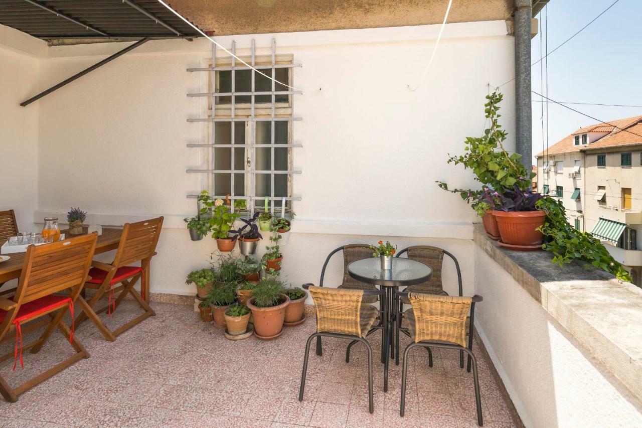 Apartment Dinka With Terrace Split Exterior foto